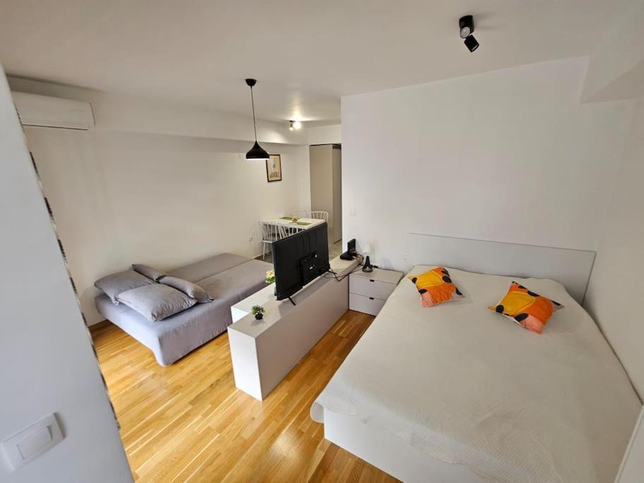 Milo Apartment Скопье Экстерьер фото