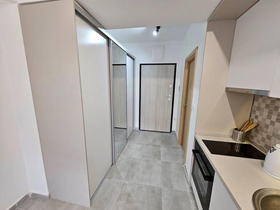 Milo Apartment Скопье Экстерьер фото